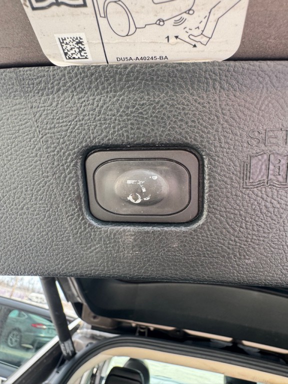 2019 Ford Edge Image 28