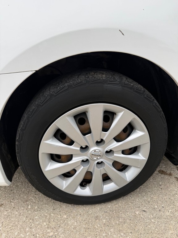 2016 Nissan Sentra Image 12