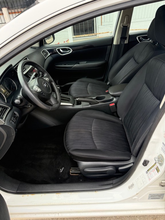 2016 Nissan Sentra Image 16