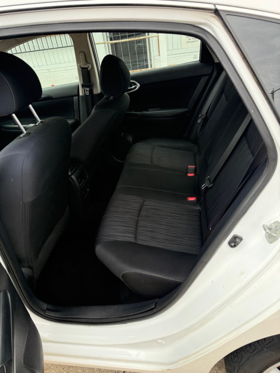 2016 Nissan Sentra Image 18