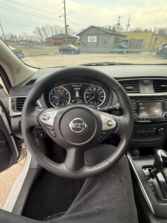 2016 Nissan Sentra Image 21