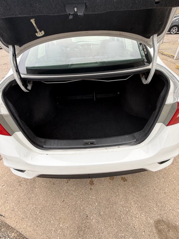 2016 Nissan Sentra Image 23