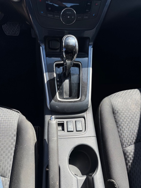 2019 Nissan Sentra Image 19