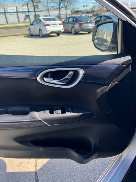 2019 Nissan Sentra Image 24