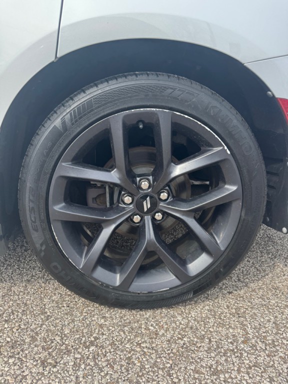 2019 Dodge Charger Image 10