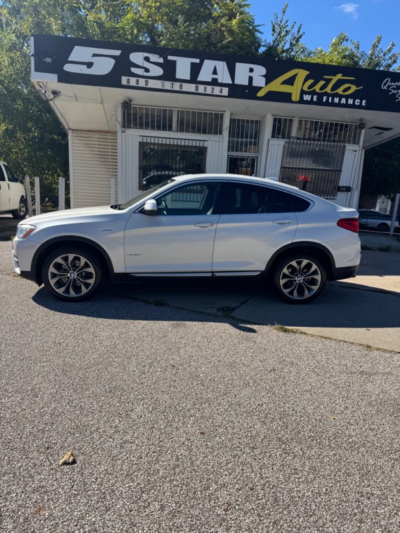 2018 BMW X4 Image 2