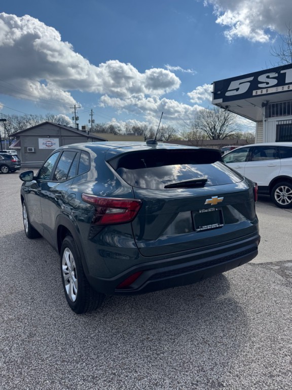 2025 Chevrolet Trax Image 3