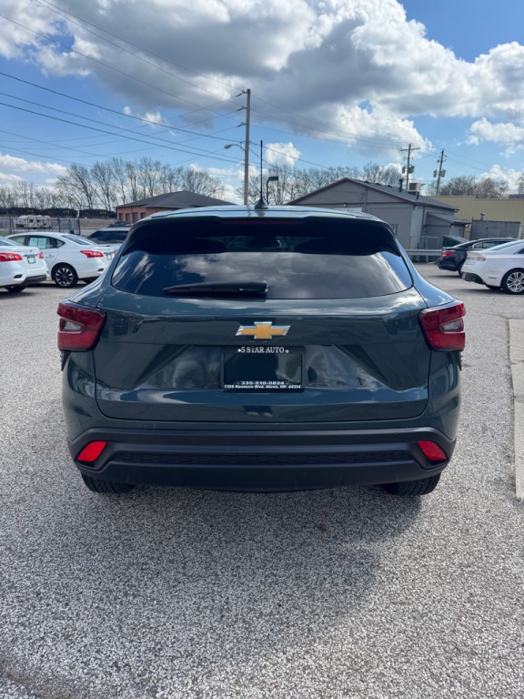 2025 Chevrolet Trax Image 4