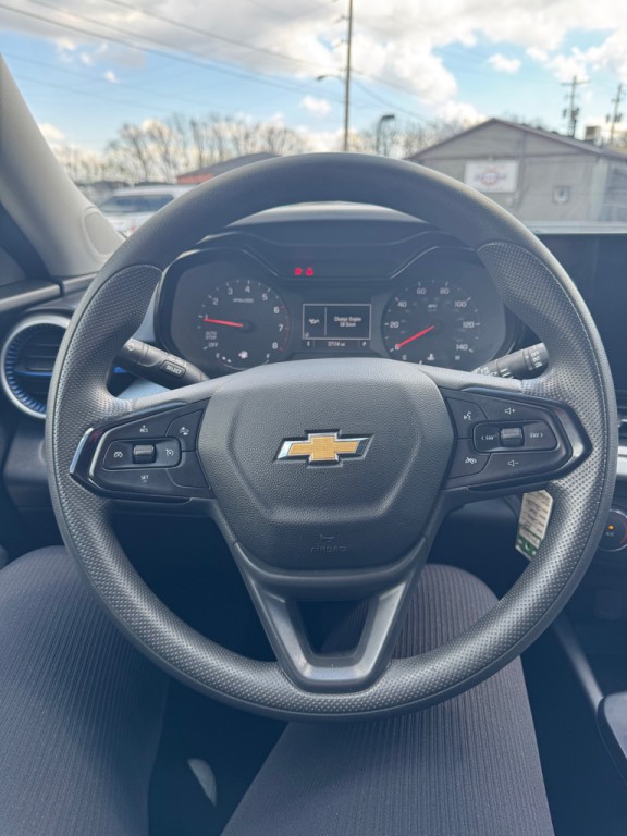 2025 Chevrolet Trax Image 16