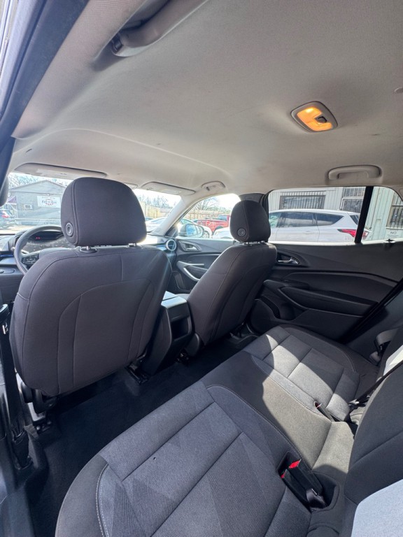 2025 Chevrolet Trax Image 24