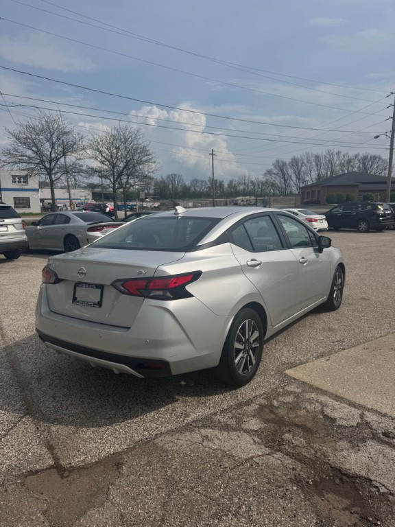 2021 Nissan Versa Image 5