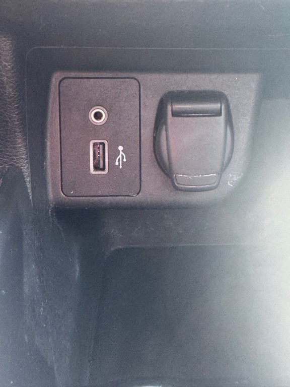 2021 Nissan Versa Image 26