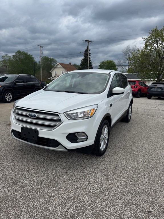 2019 Ford Escape Image 1