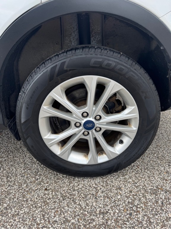 2019 Ford Escape Image 10