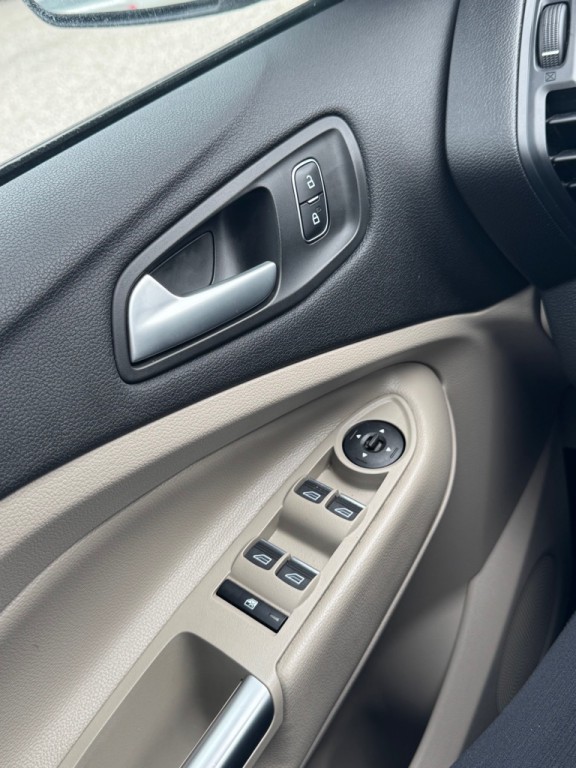 2019 Ford Escape Image 22