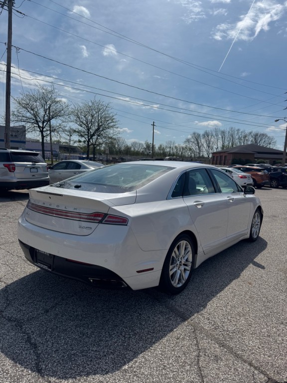 2016 Lincoln MKZ Image 5