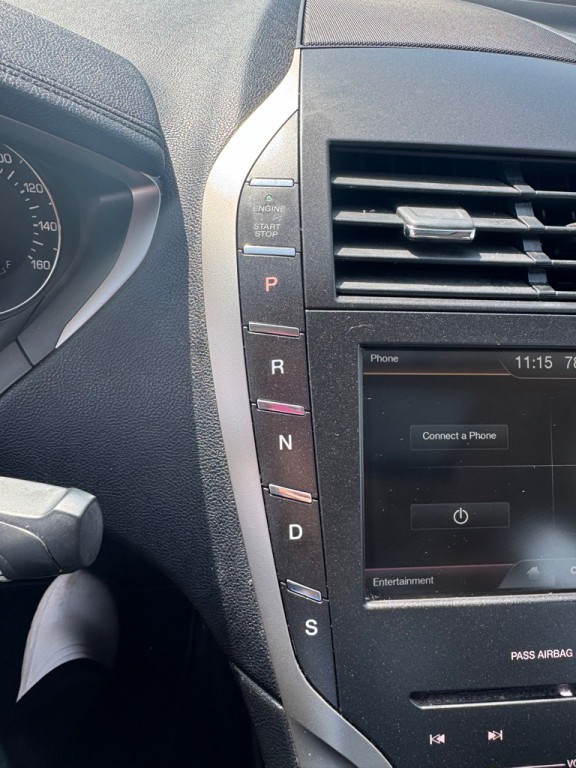 2016 Lincoln MKZ Image 17