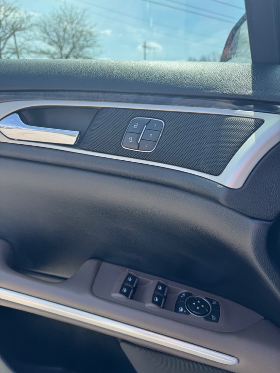 2016 Lincoln MKZ Image 19
