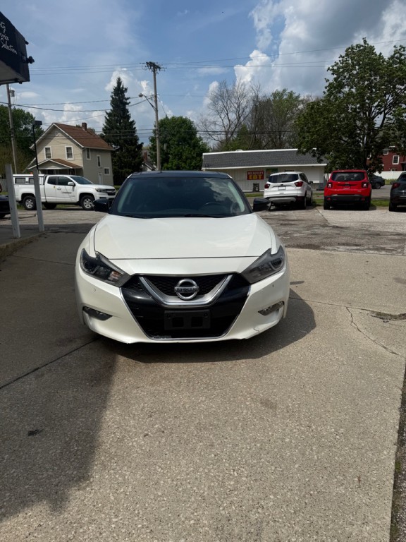 2017 Nissan Maxima Image 2