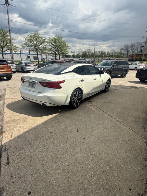2017 Nissan Maxima Image 7