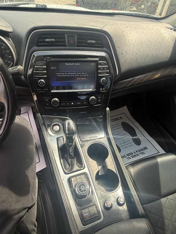2017 Nissan Maxima Image 14