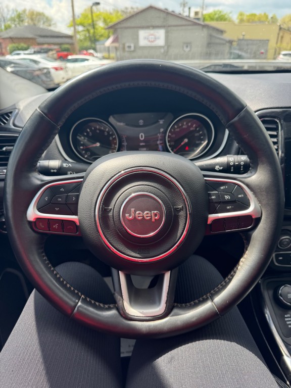 2018 Jeep Compass Image 15