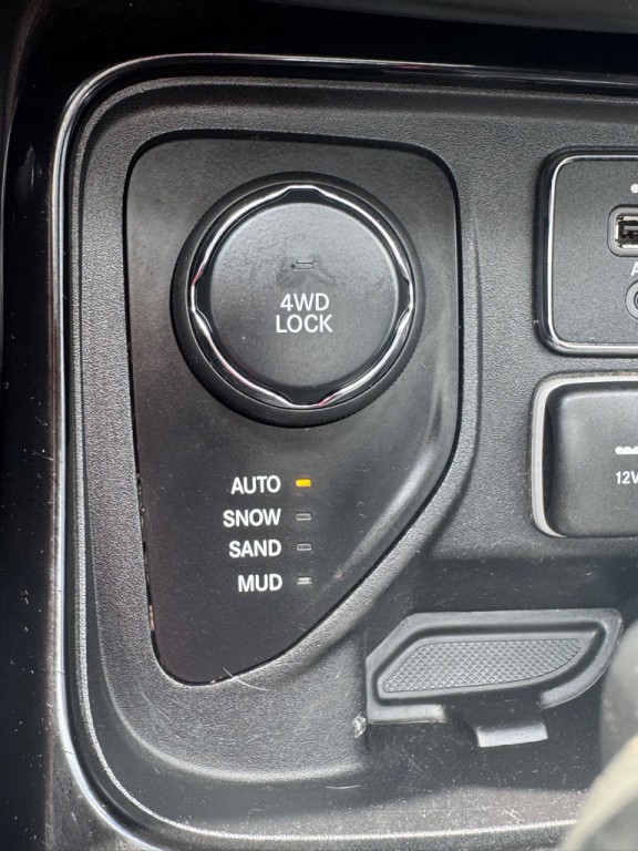 2018 Jeep Compass Image 20