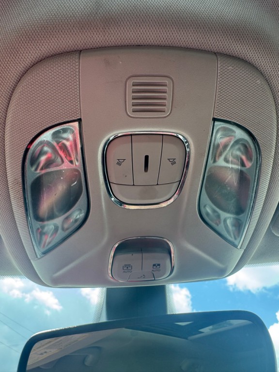 2018 Jeep Compass Image 24