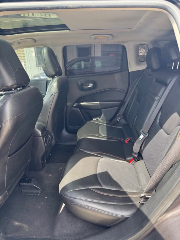 2018 Jeep Compass Image 27
