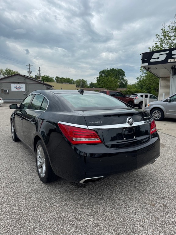 2016 Buick Lacrosse Image 3