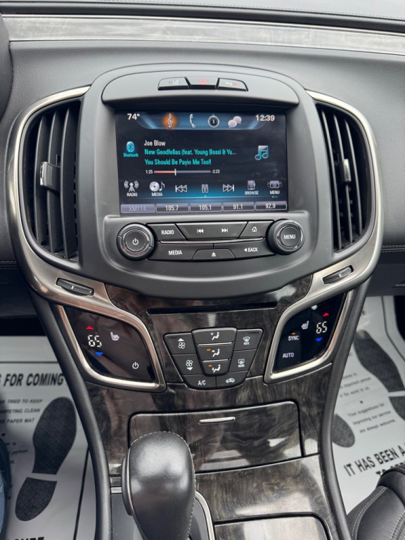 2016 Buick Lacrosse Image 17