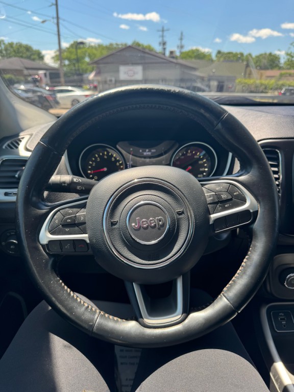 2018 Jeep Compass Image 14