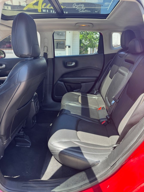 2018 Jeep Compass Image 24