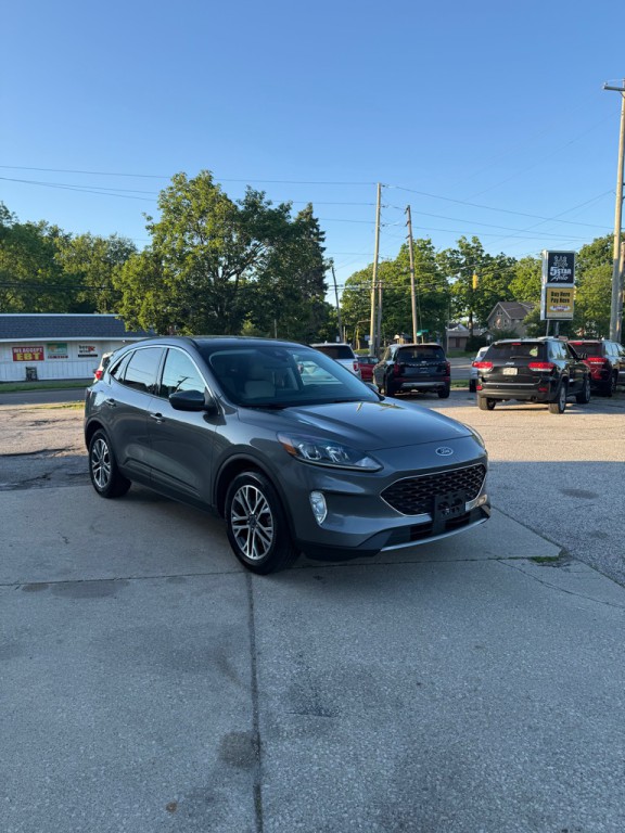 2021 Ford Escape Image 2
