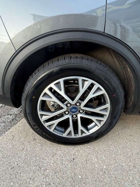 2021 Ford Escape Image 9