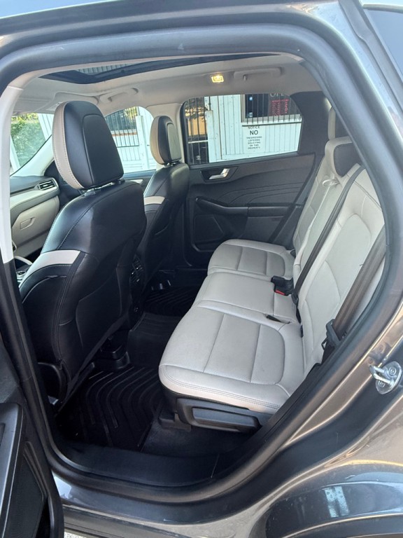 2021 Ford Escape Image 20