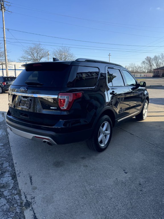 2017 Ford Explorer Image 5