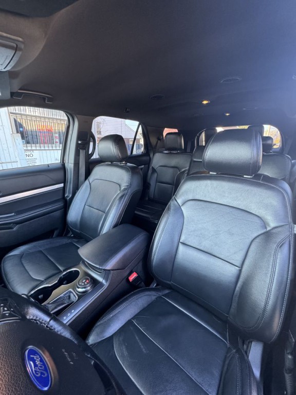 2017 Ford Explorer Image 21