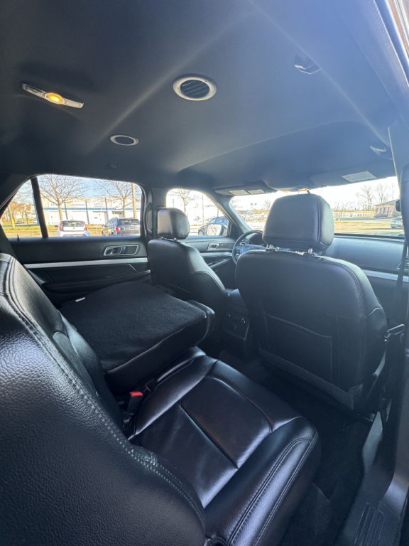 2017 Ford Explorer Image 27
