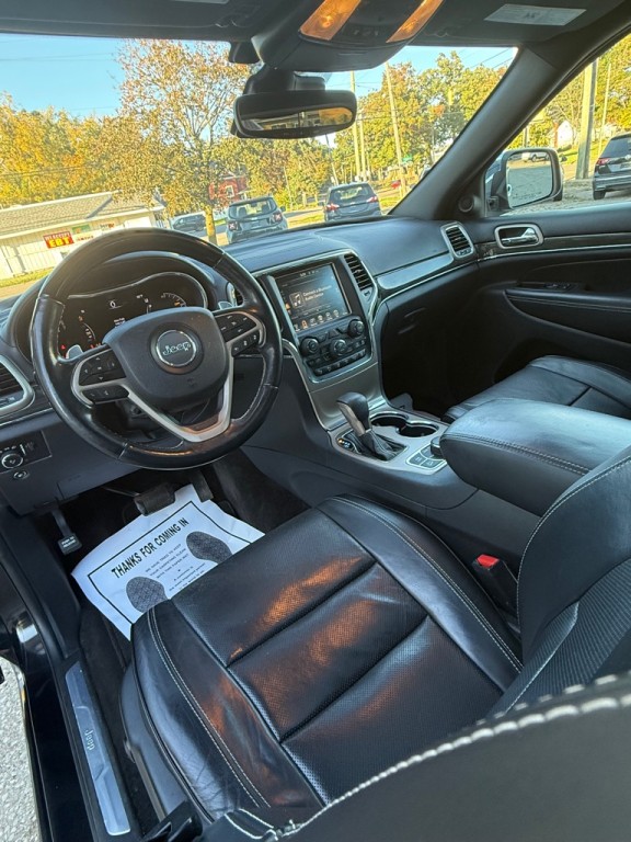 2017 Jeep Grand Cherokee Image 16