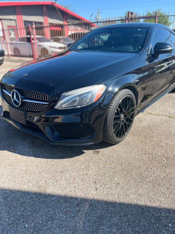 2017 Mercedes-Benz C-Class Image 3