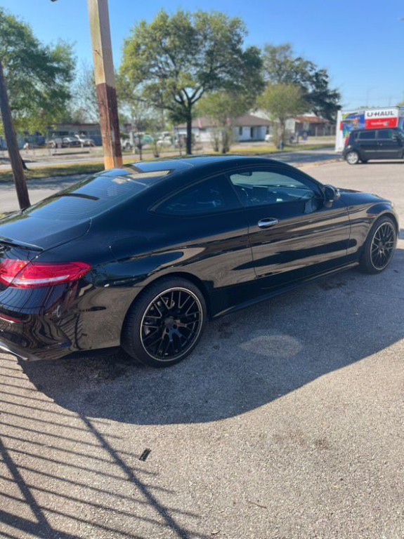 2017 Mercedes-Benz C-Class Image 7