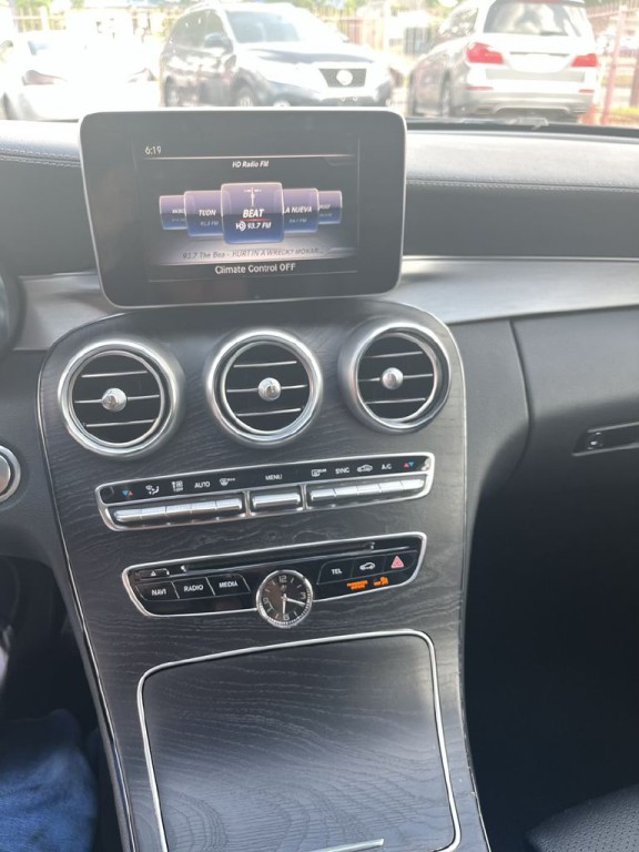2017 Mercedes-Benz C-Class Image 12