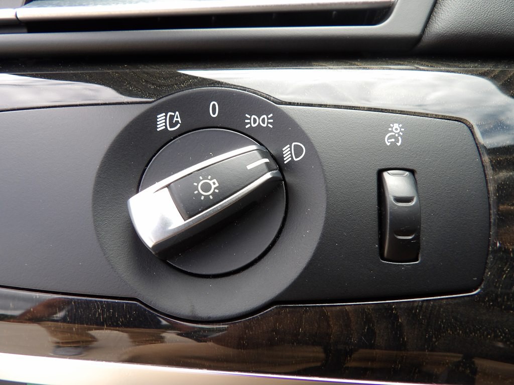 2015 BMW 7 Series Image 14