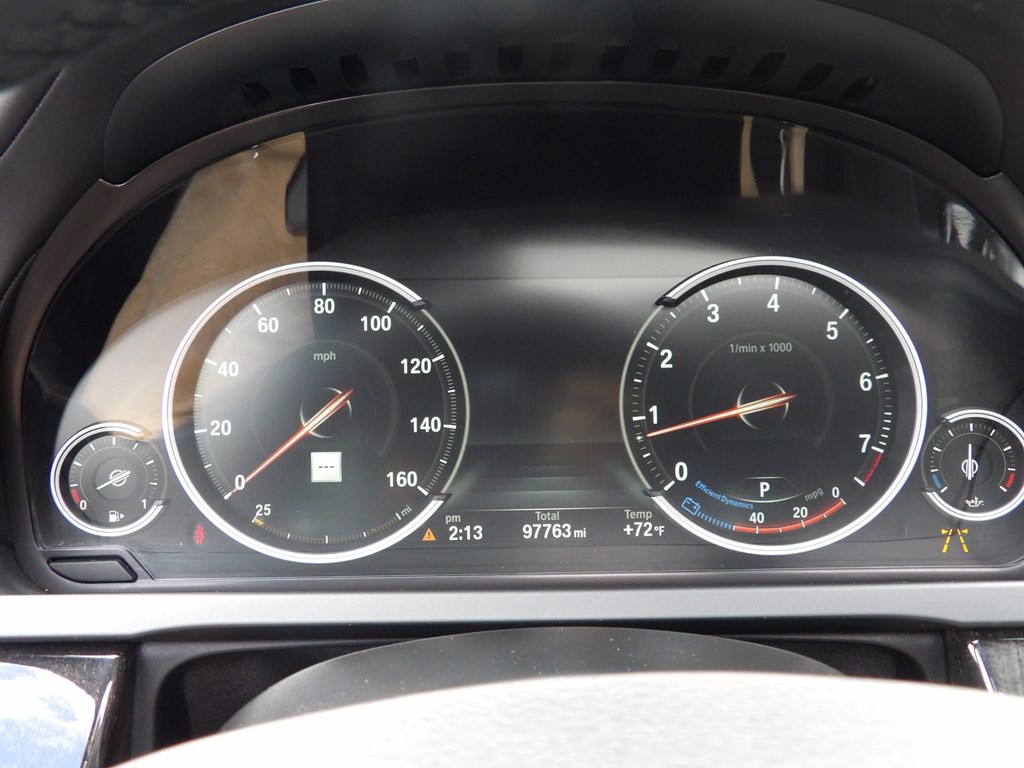 2015 BMW 7 Series Image 19