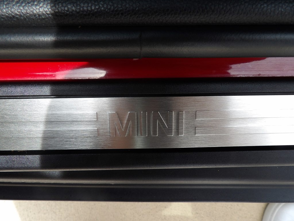 2021 MINI Cooper Image 12