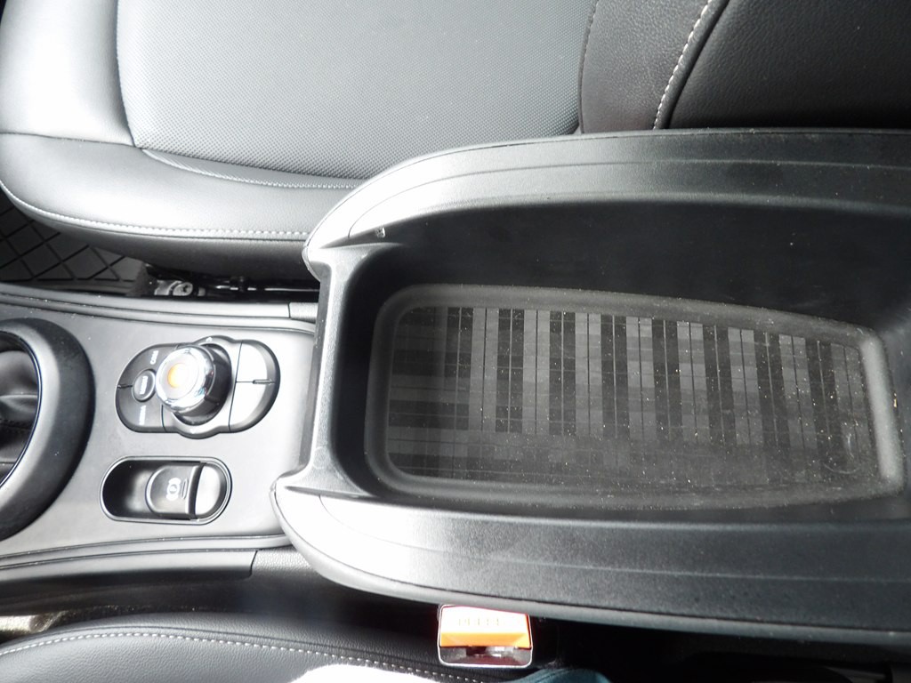 2021 MINI Cooper Image 27
