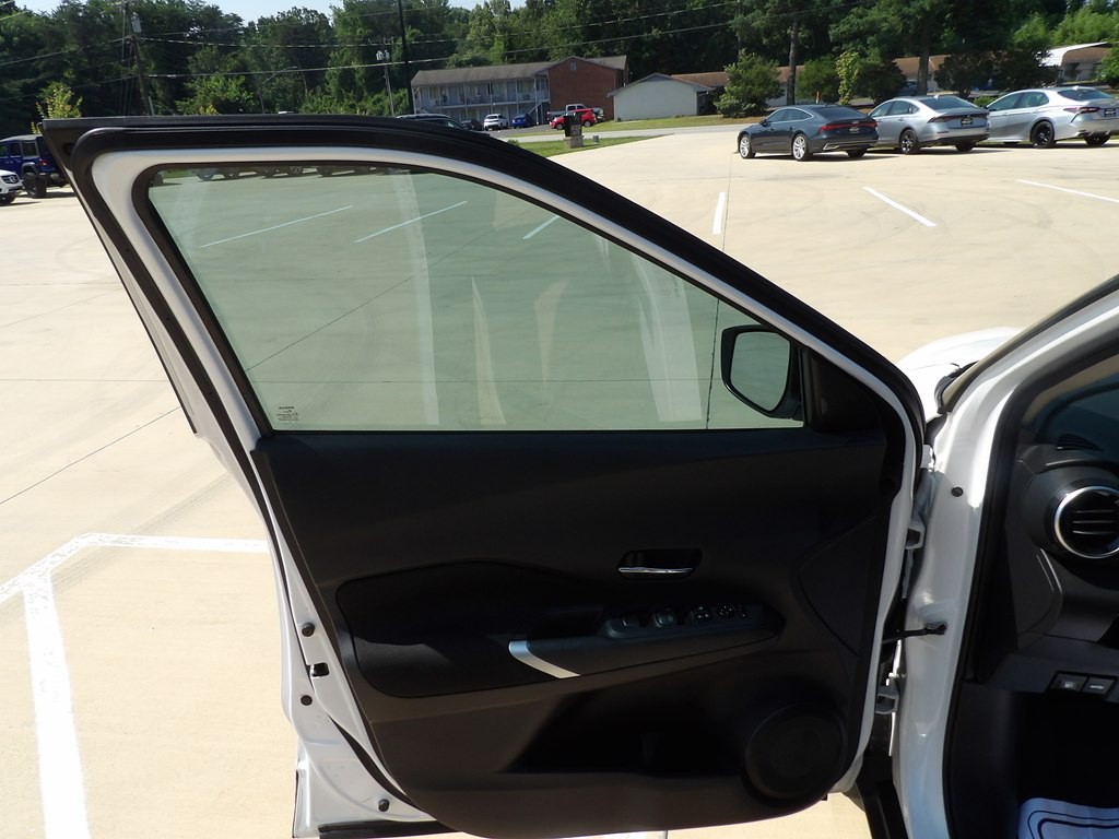 2021 Nissan Kicks Image 9