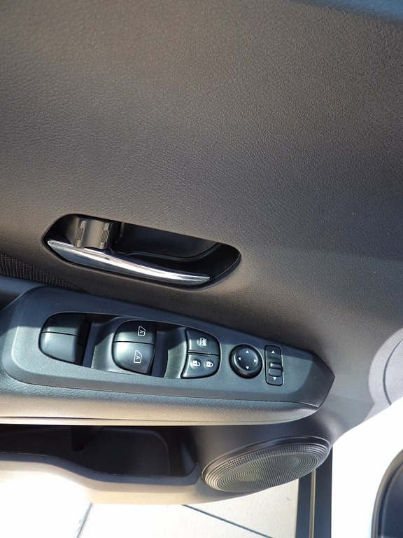 2021 Nissan Kicks Image 10