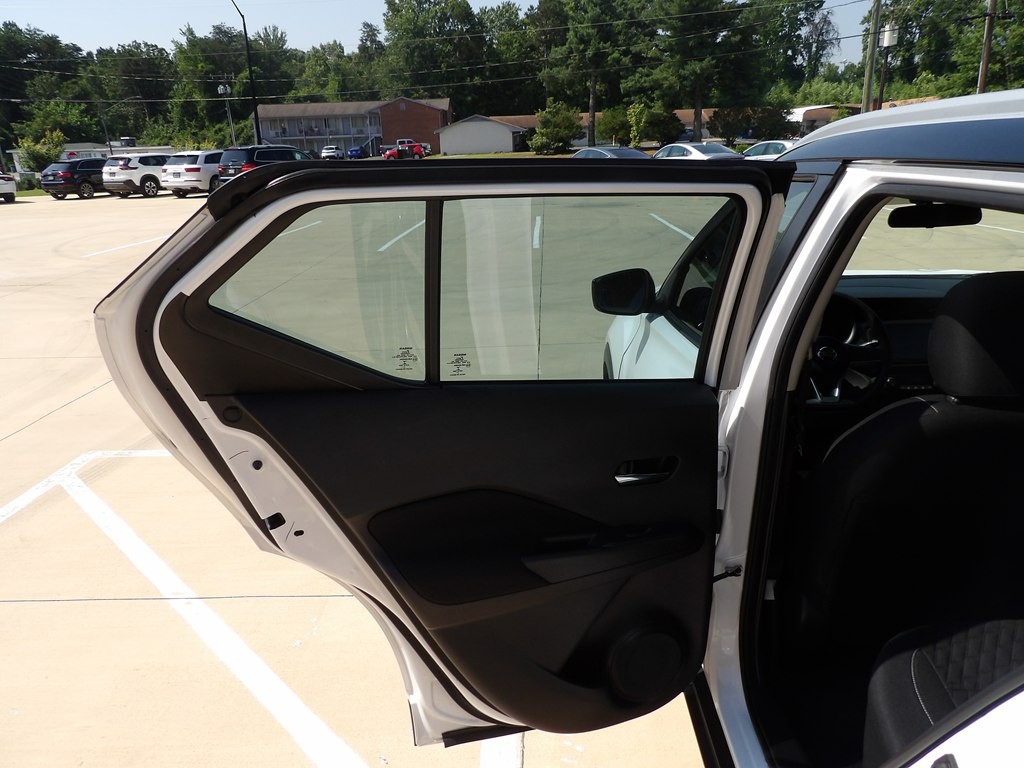 2021 Nissan Kicks Image 26